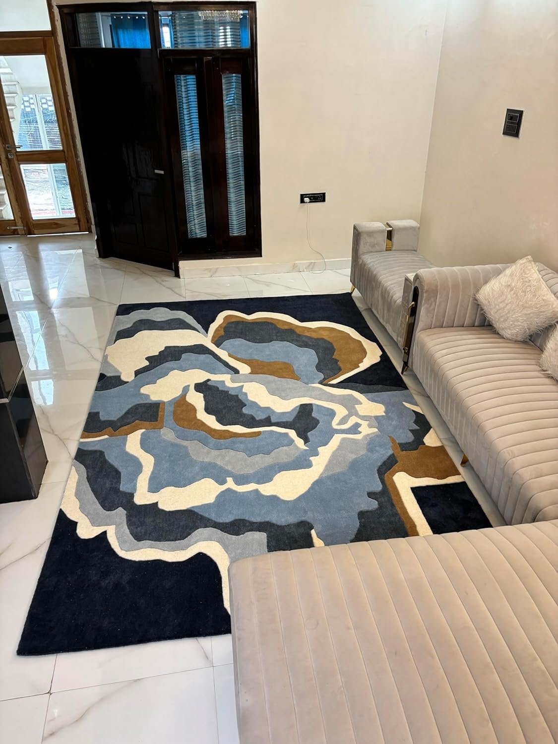 Modern Carpet - Image 3